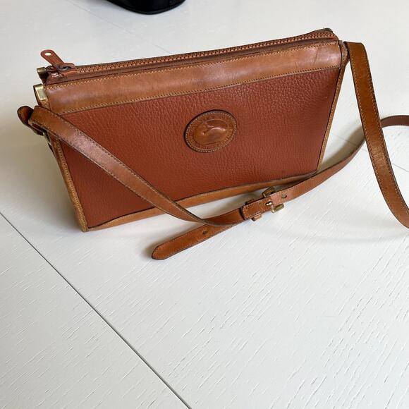 Vintage 90's Dooney & Bourke Pebbled Leather Crossbody Purse - Picture 3 of 8